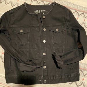 gap black denim jacket size M